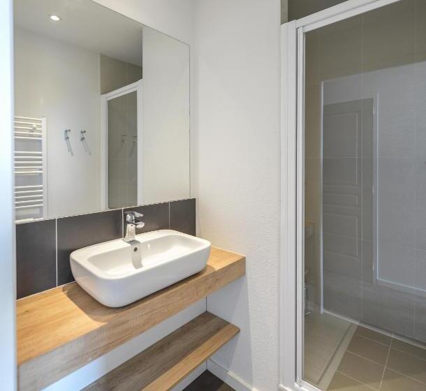 فندق Villages Clubs Du Soleil Oz En Oisans