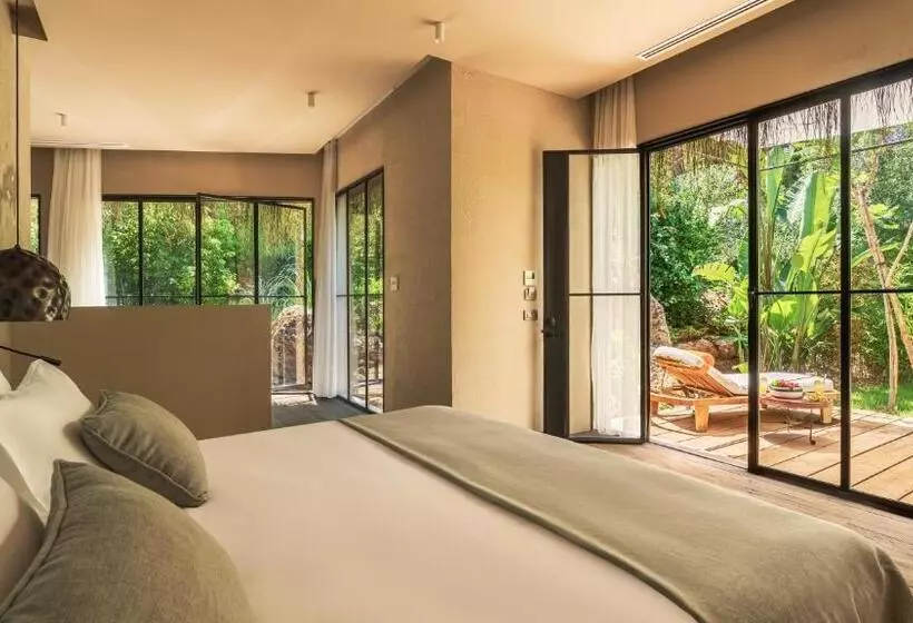 ホテル Yazz Collective