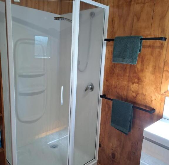 膳宿费 Crinkly Cottage