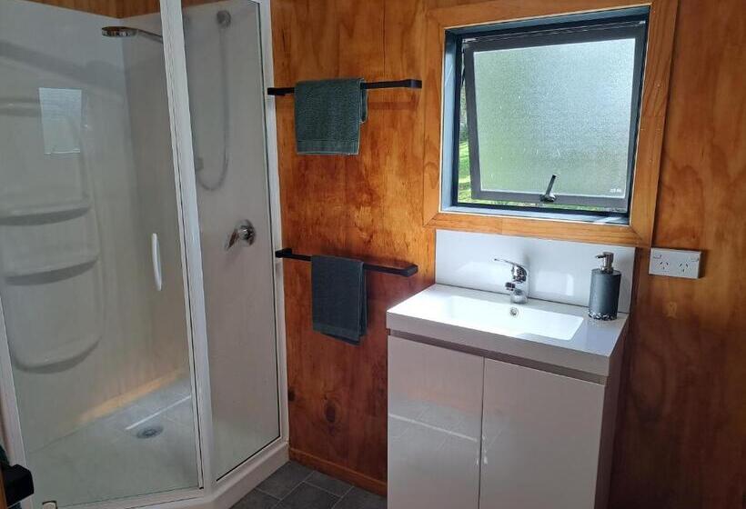 膳宿费 Crinkly Cottage