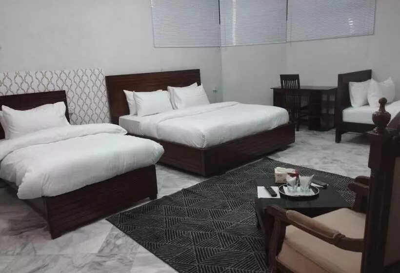 پانسیون Trail Residency Guest House
