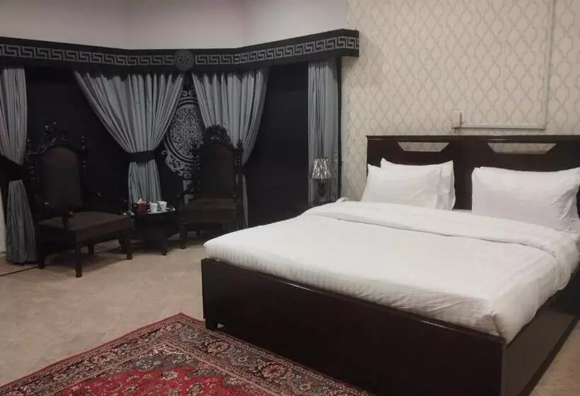 پانسیون Trail Residency Guest House