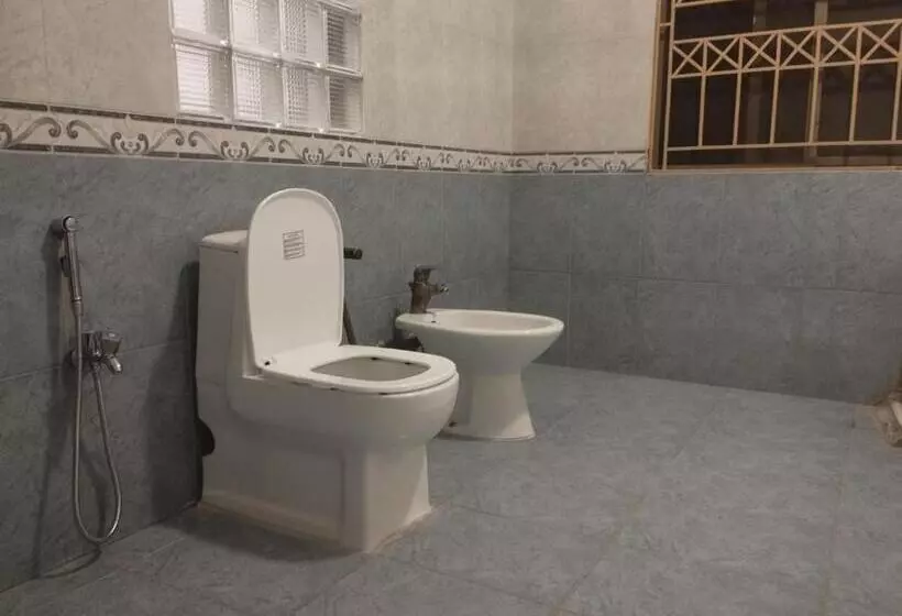پانسیون Trail Residency Guest House