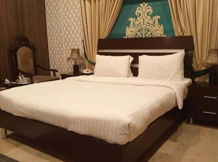 پانسیون Trail Residency Guest House