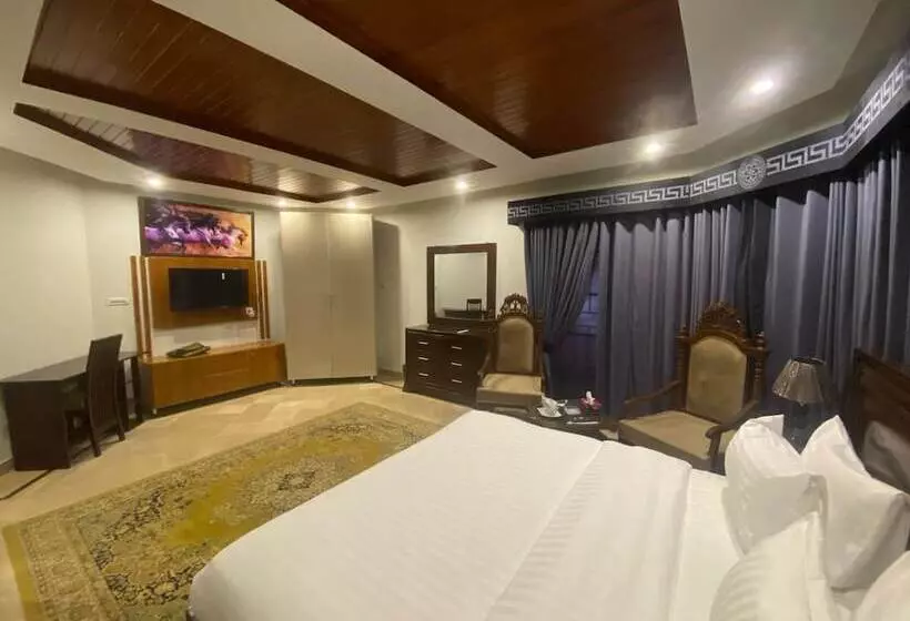 پانسیون Trail Residency Guest House