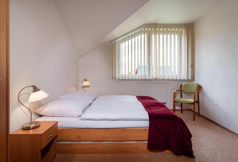 بنسيون Villa Svorad Prosiecka Dolina