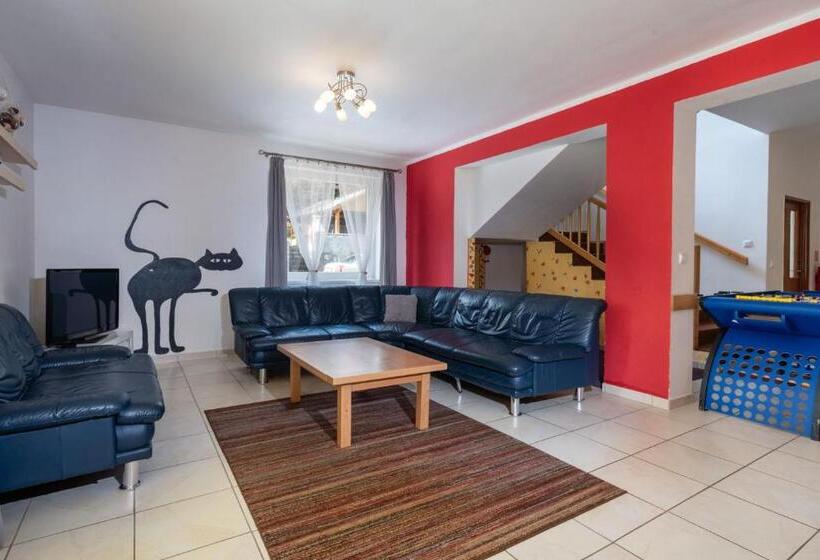 بنسيون Villa Svorad Prosiecka Dolina