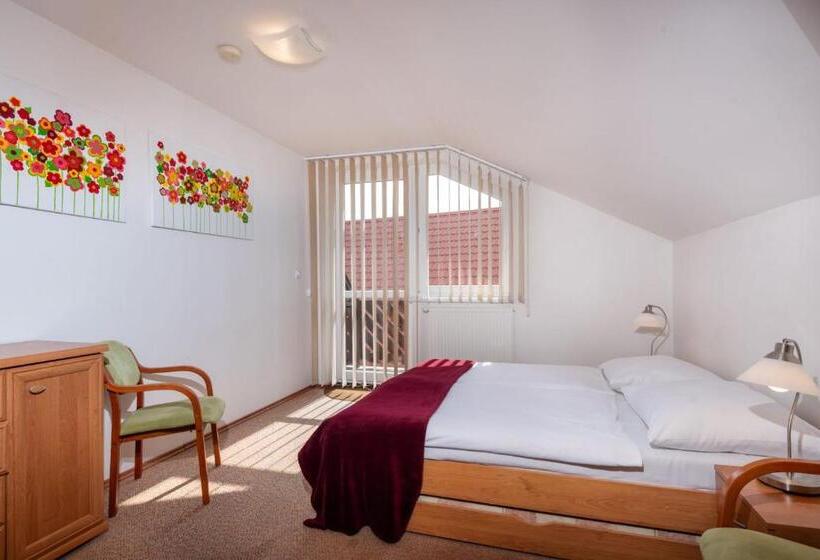 بنسيون Villa Svorad Prosiecka Dolina