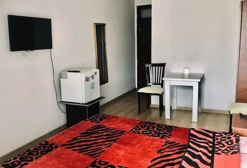 Yaşar Otel