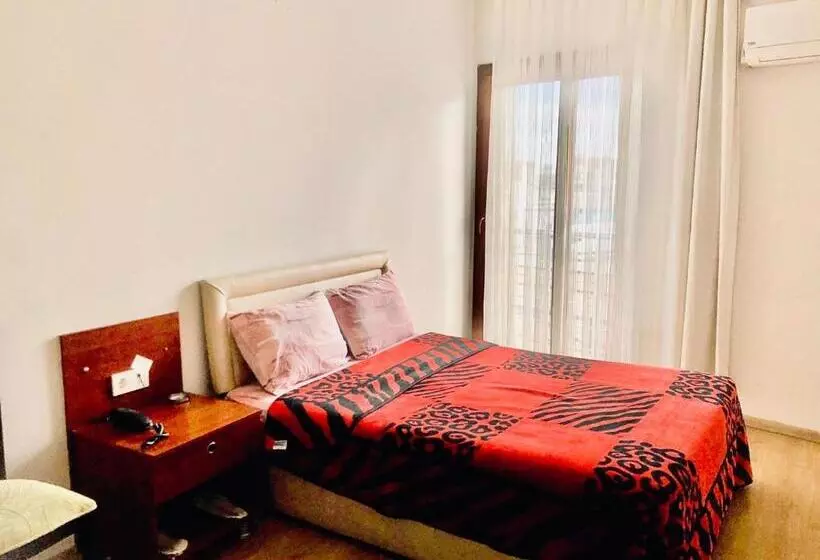 Yaşar Otel