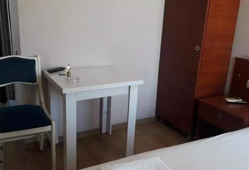 Yaşar Otel