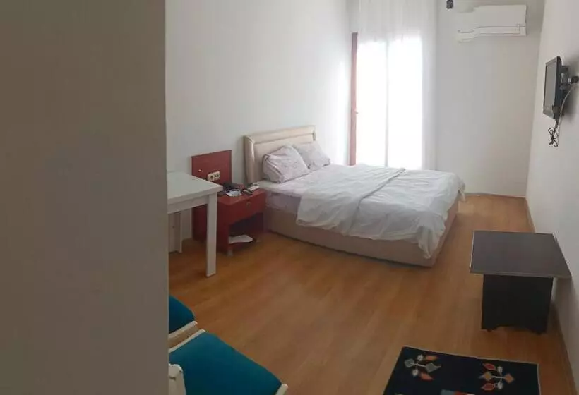 Yaşar Otel