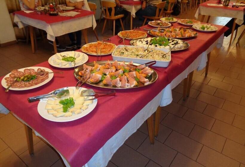 בית מלון כפרי Albergo Bucaneve