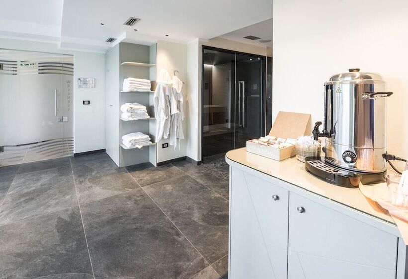 בית מלון כפרי Albergo Bucaneve