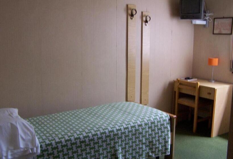 Отель Albergo Corona