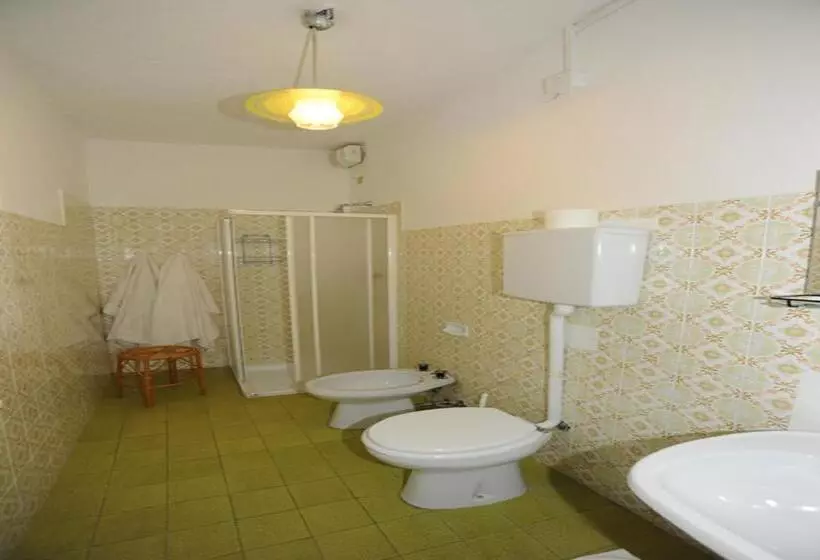 ホテル Albergo La Montanara