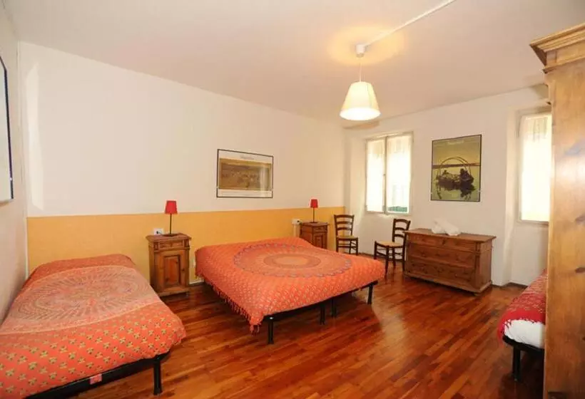ホテル Albergo La Montanara
