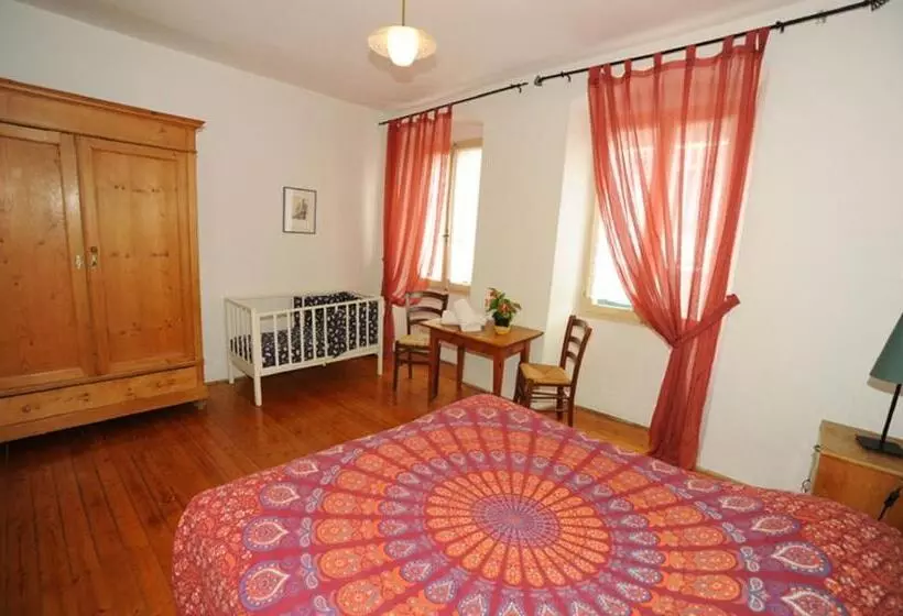 ホテル Albergo La Montanara