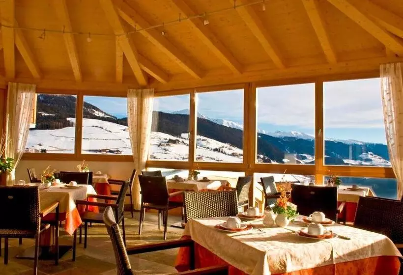 Hotelli Alpenfrieden