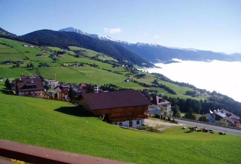 Hotelli Alpenfrieden