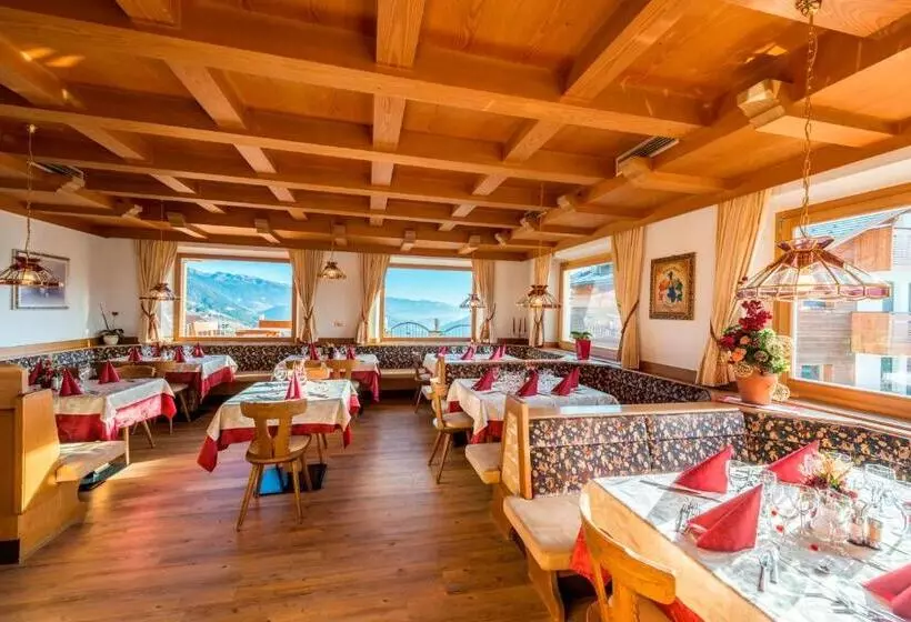 Hotelli Alpenfrieden