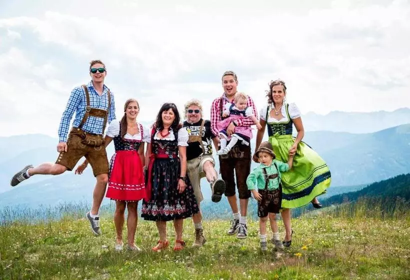 Hotelli Alpenfrieden