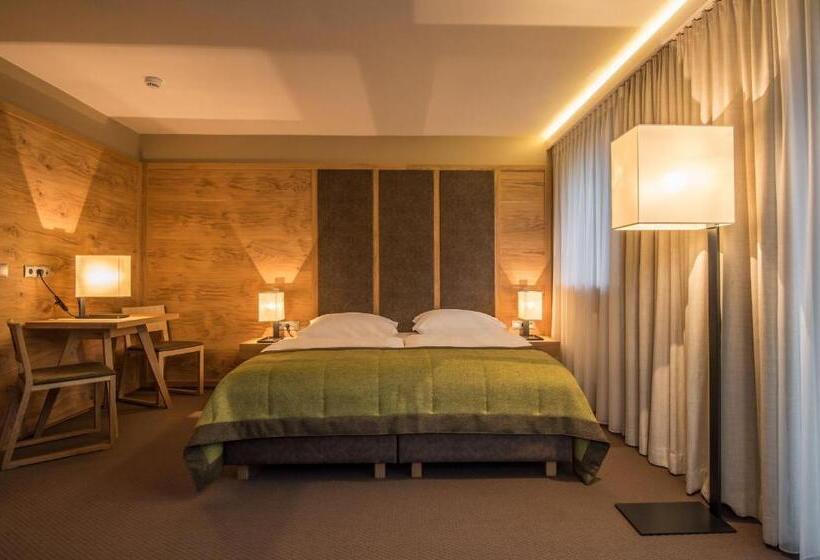 בית מלון כפרי Arlara