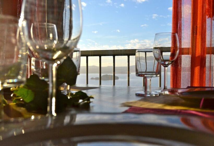 בית מלון כפרי Il Caminetto Montefiascone