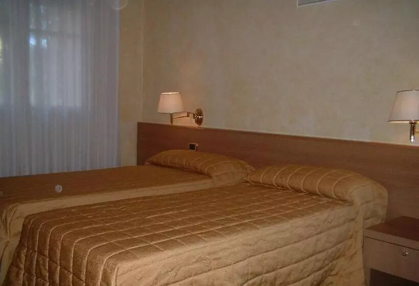 Hotelli Miravalle 2000