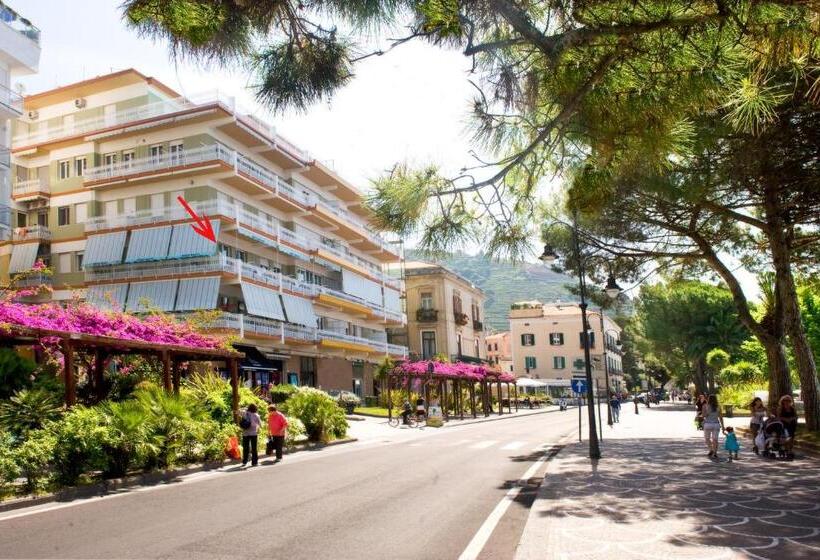 בית מלון כפרי Pensione Reale