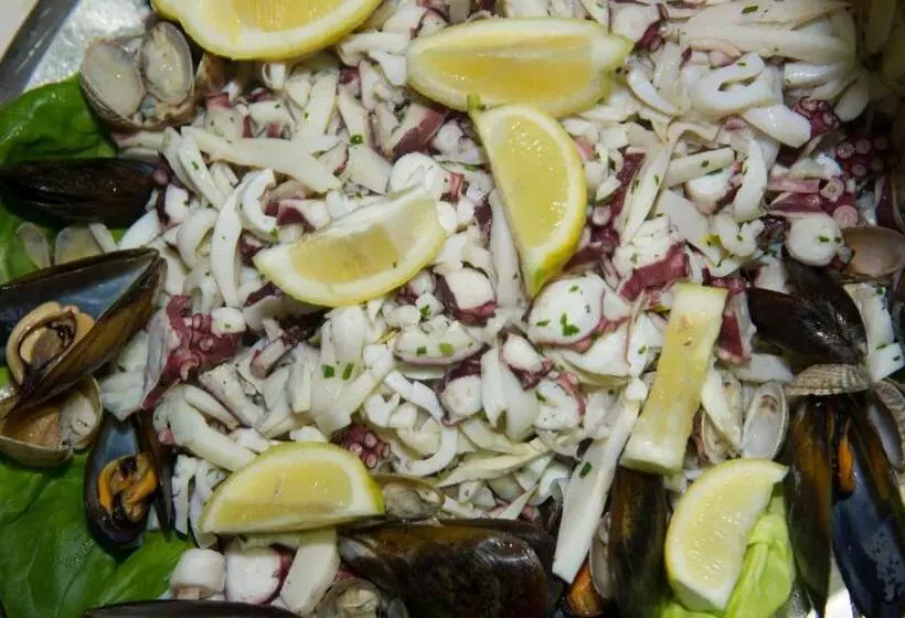ホテル Ristorante Amitrano