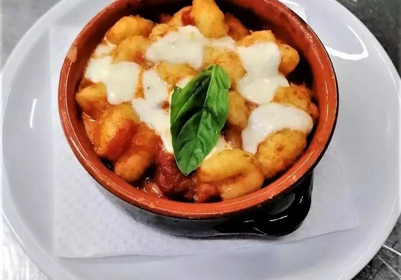 ホテル Ristorante Amitrano