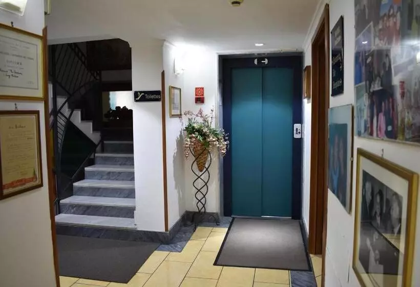ホテル Ristorante Amitrano