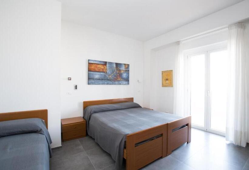 בית מלון כפרי Svevo Sea House