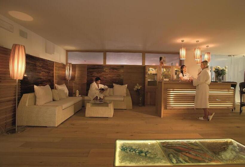 Mountain Hotel Mezdì