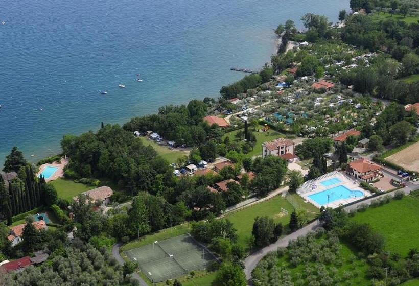 استراحتگاه Camping Zocco