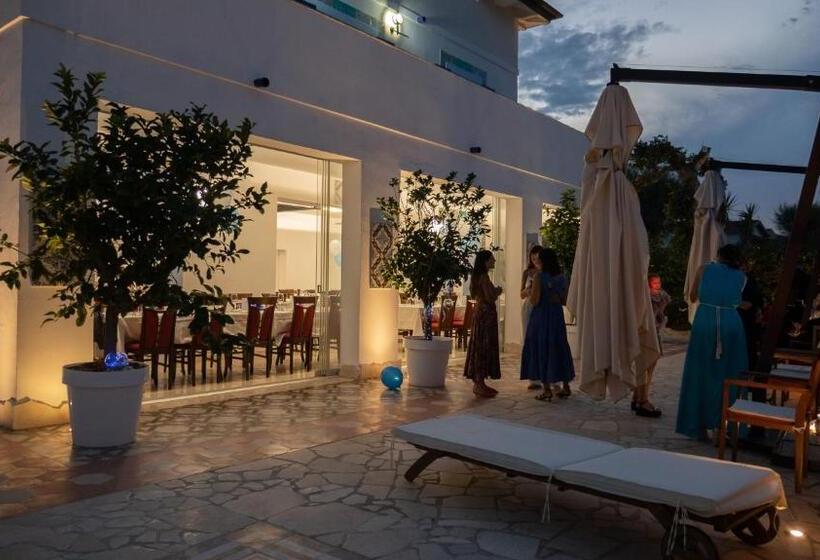 ベッドアンドブレックファースト Le Vajane