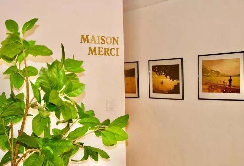 ベッドアンドブレックファースト Maison Merci   Maison D Hôtes