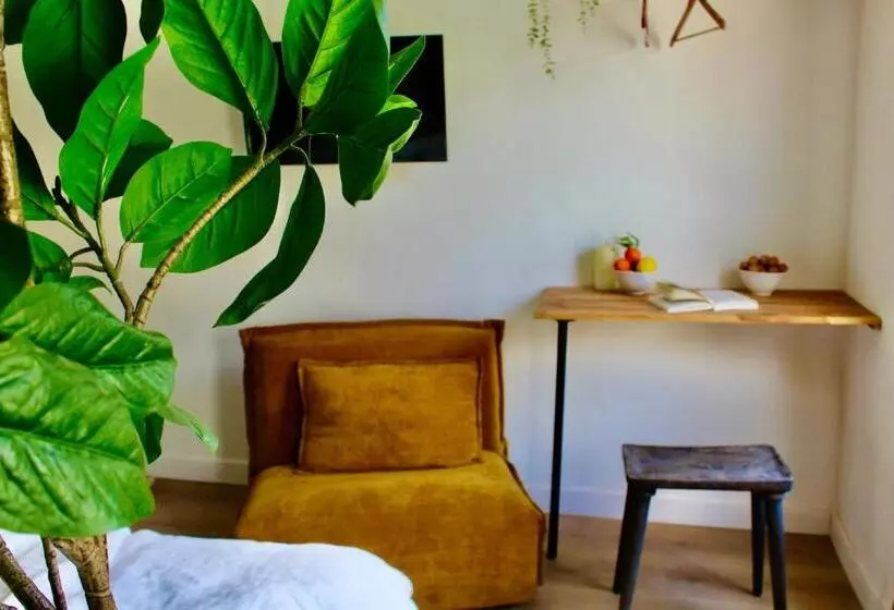 ベッドアンドブレックファースト Maison Merci   Maison D Hôtes