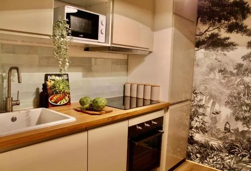 ベッドアンドブレックファースト Maison Merci   Maison D Hôtes