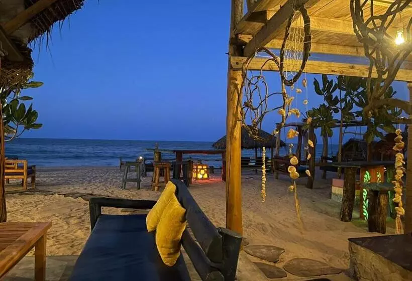 ベッドアンドブレックファースト Vitamin Sea Beach Hostel