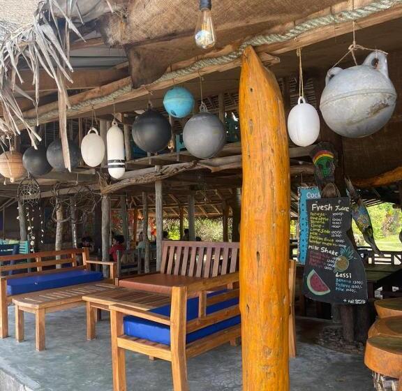 ベッドアンドブレックファースト Vitamin Sea Beach Hostel