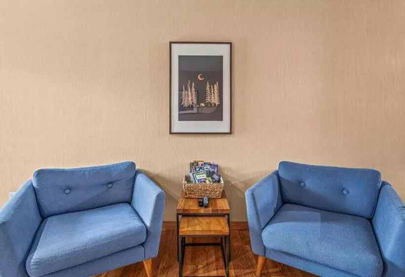 Bow Valley Chalets Entire 2 Bedrooms Townhouse