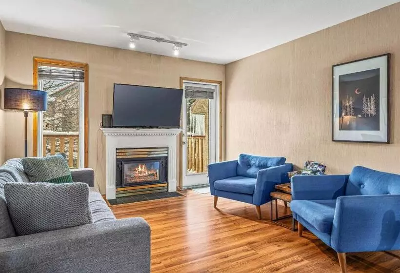 Bow Valley Chalets Entire 2 Bedrooms Townhouse