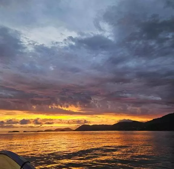 Hotelli Happy Boat Angra Dos Reis