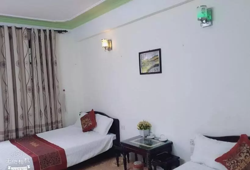 هتل Khách Sạn Viễn đông