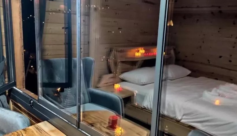 ホテル Kinya Bungalov