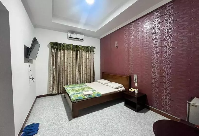 هتل Nhật Vân 2