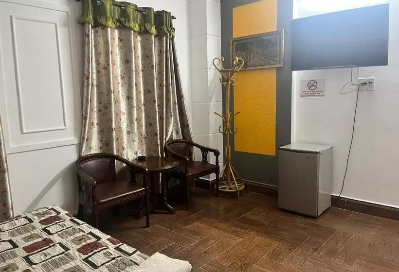 هتل Nhật Vân 2