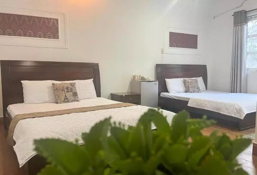 هتل Nhật Vân 2